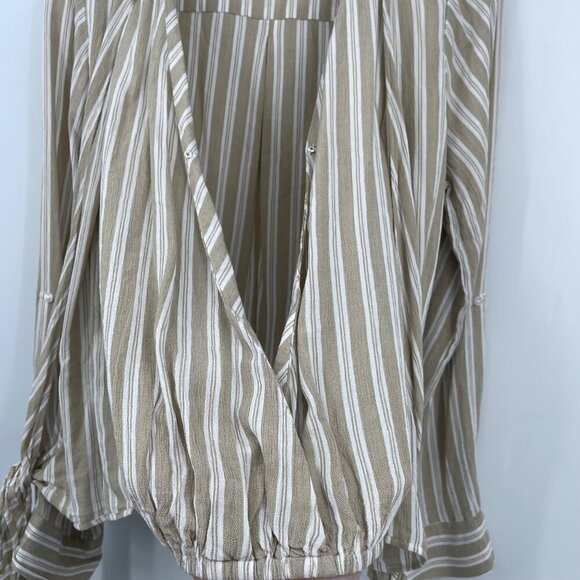Elan Top Women's M Tan White Stripe Cross Over‎ Tie Front Roll Tab Sleeve Breezy - Picture 3 of 10